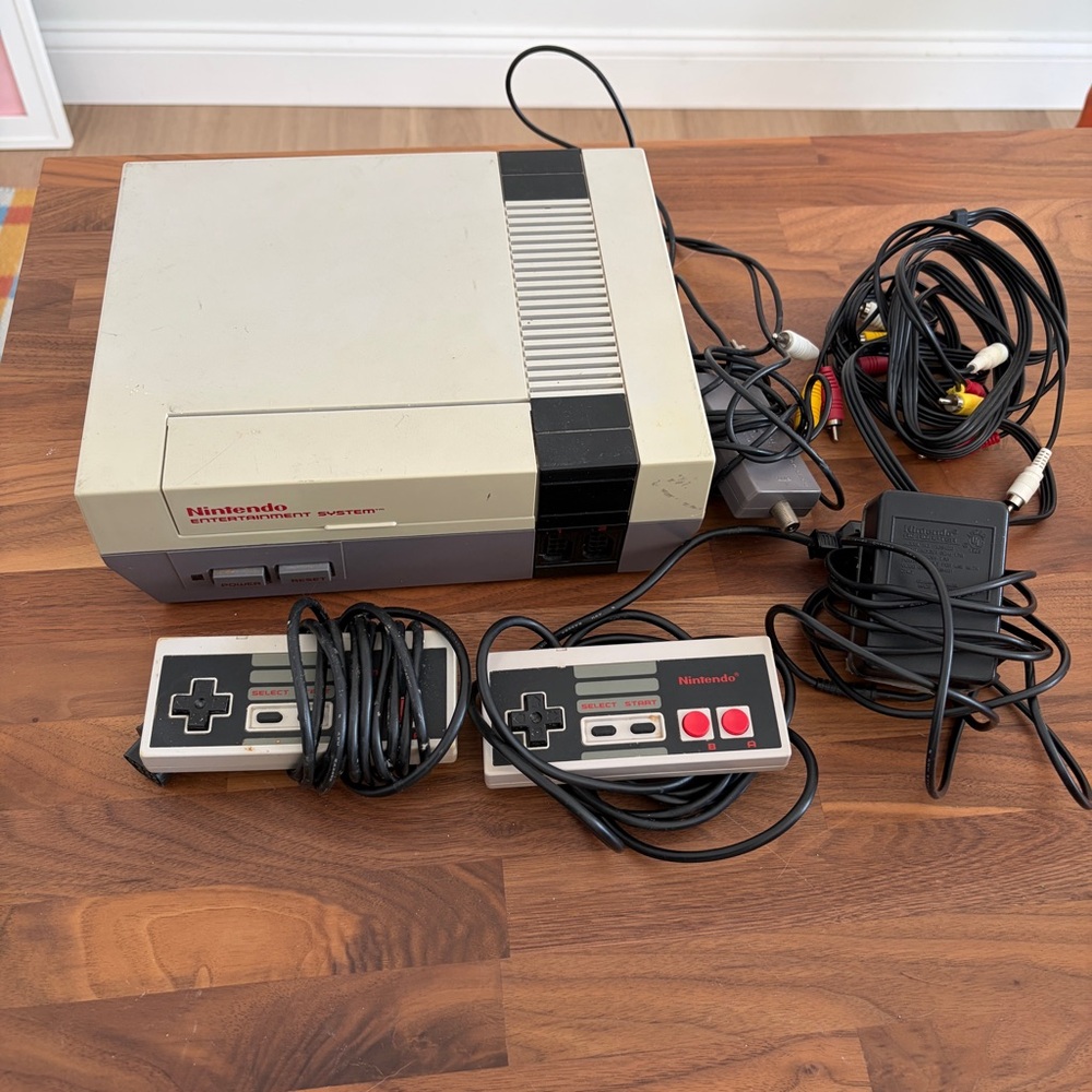 Original Nintendo Entertainment System with Controllers - Gray